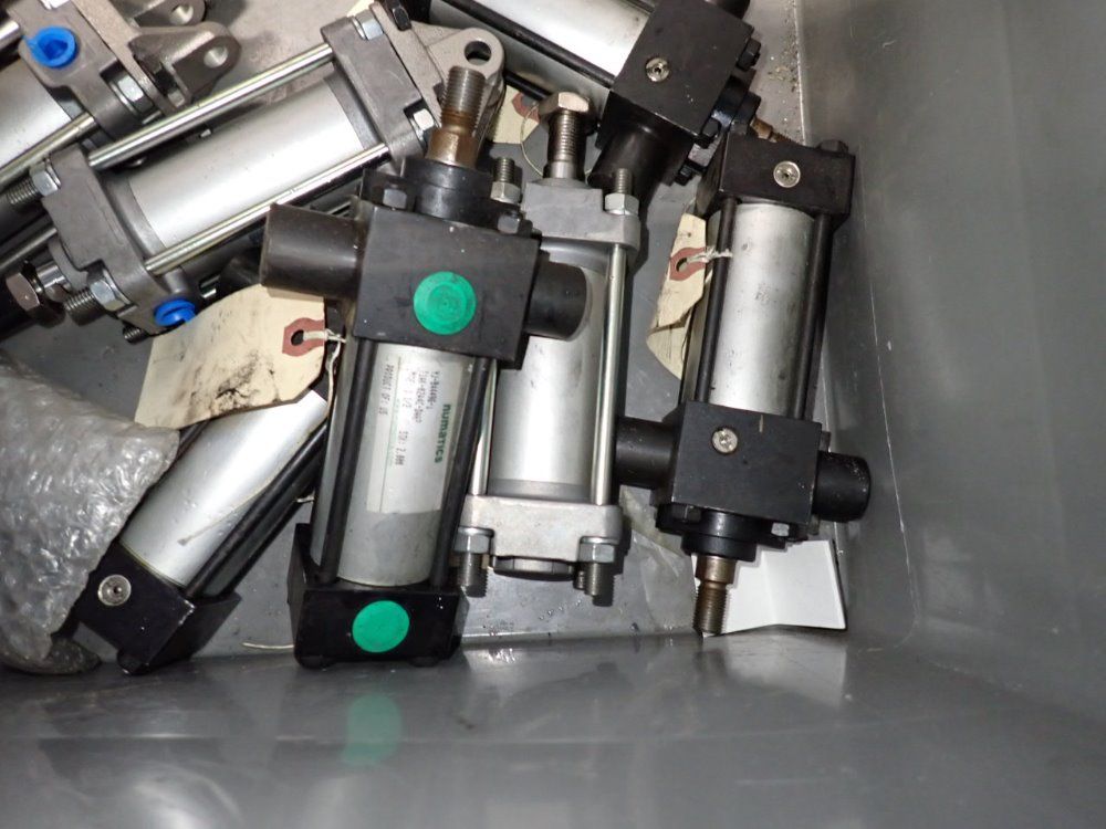  Cylinders