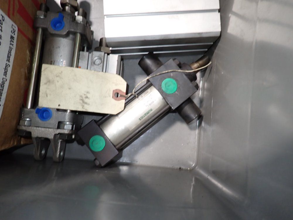  Cylinders