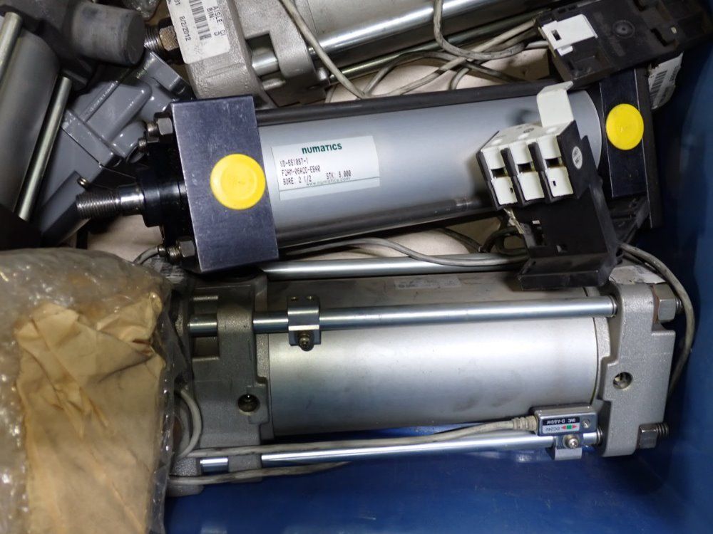  Cylinder