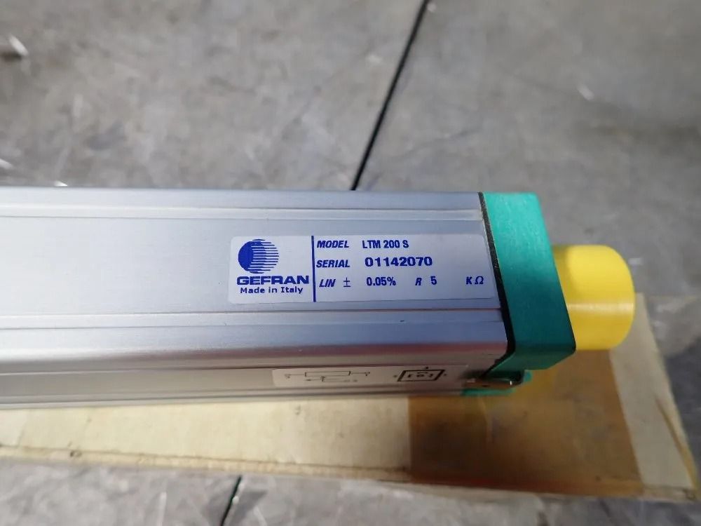 Gefran Potentiometric Displacement Sensor