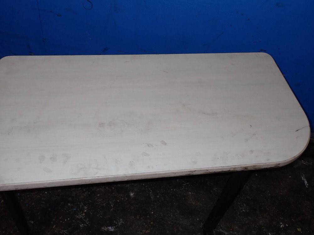  Portable Table
