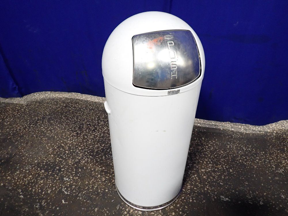 United Trash Cans