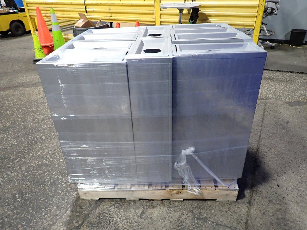  Recycle Receptacles