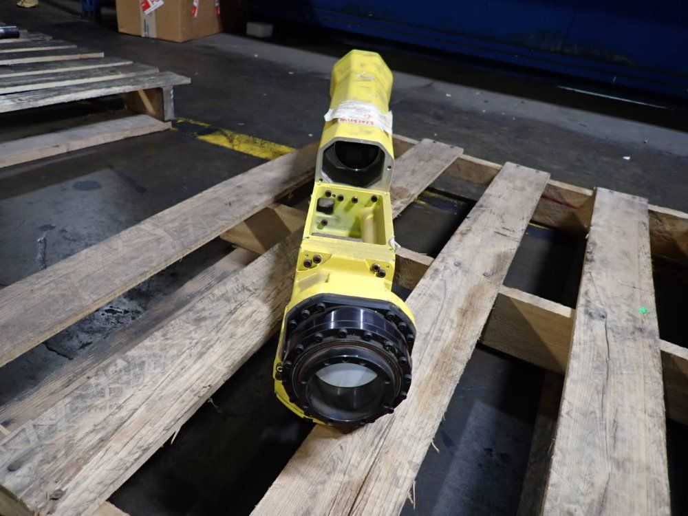 Fanuc Robot Arm - A290-7222-t502