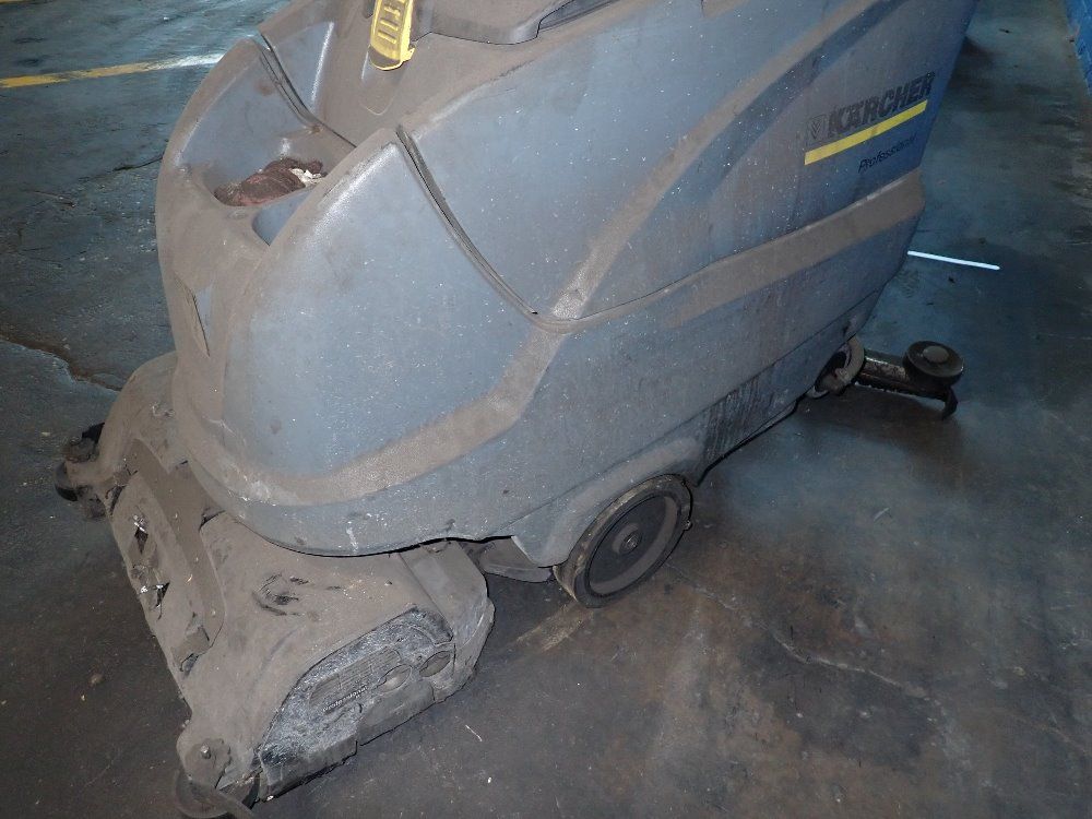 Karcher Floor Scrubber