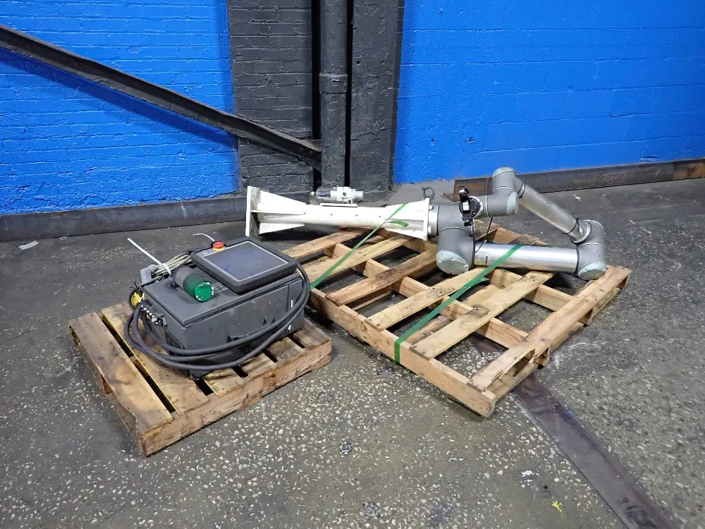 Universal Robots Universal Robots Ur10 Robot