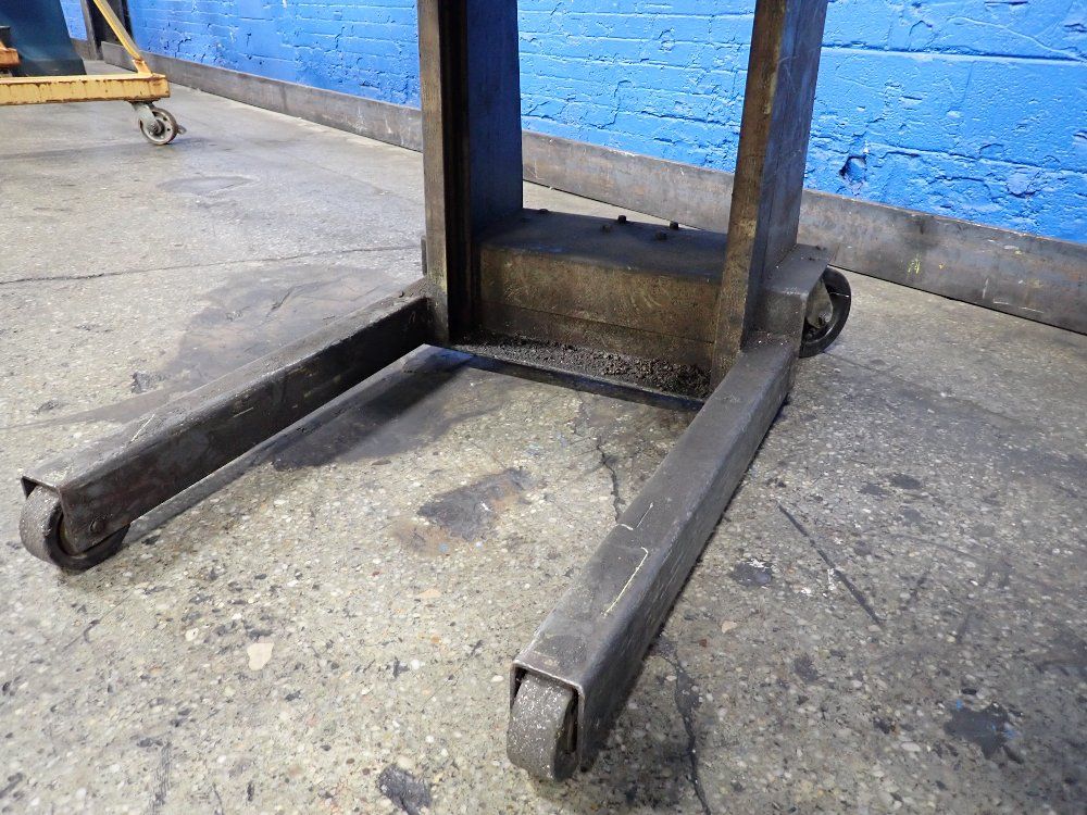  Manual Platform Lift
