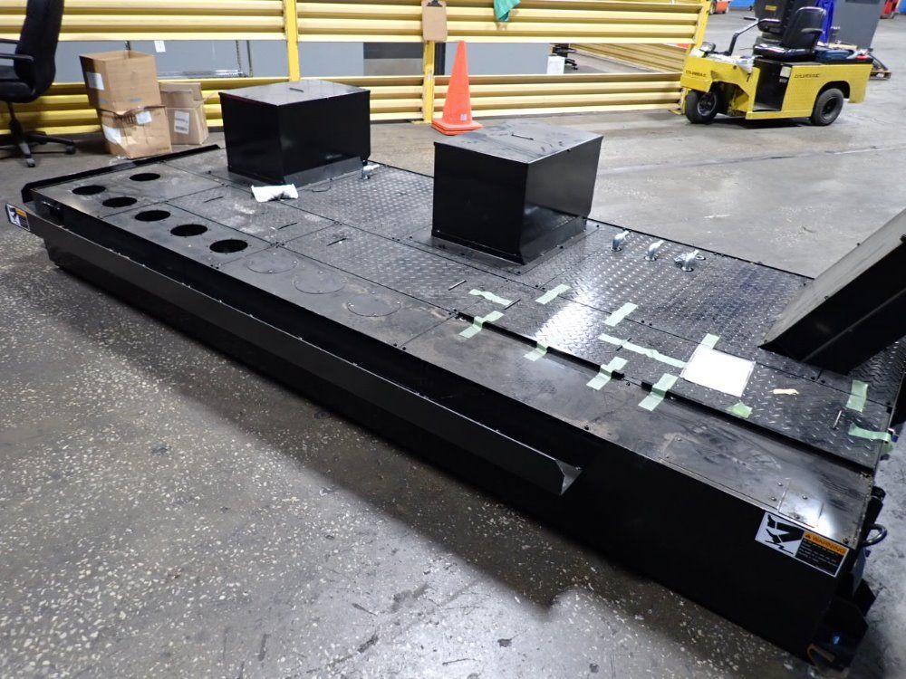 Hakusan Hakusan Incline Chip Conveyor