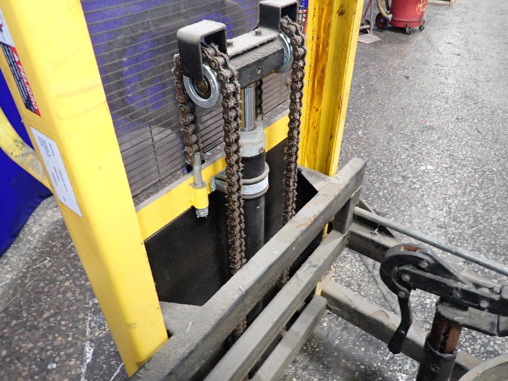 Vestil Drum Lift