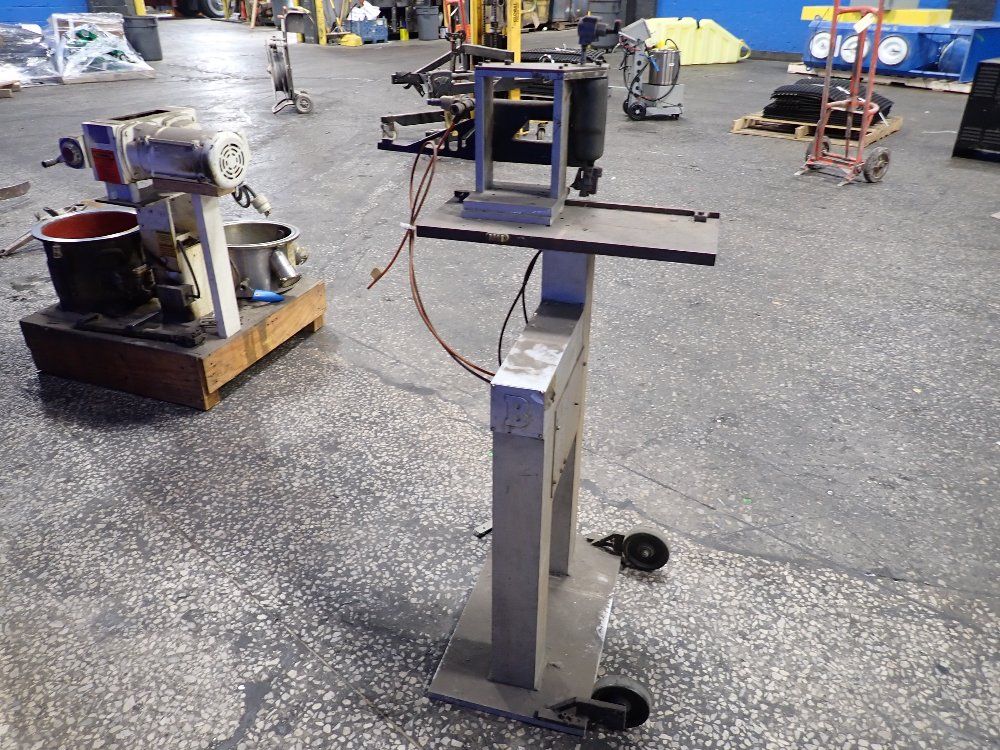 Senco Staple Machine