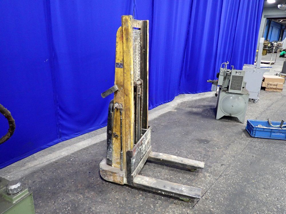 Big Joe Electric Pallet Jack
