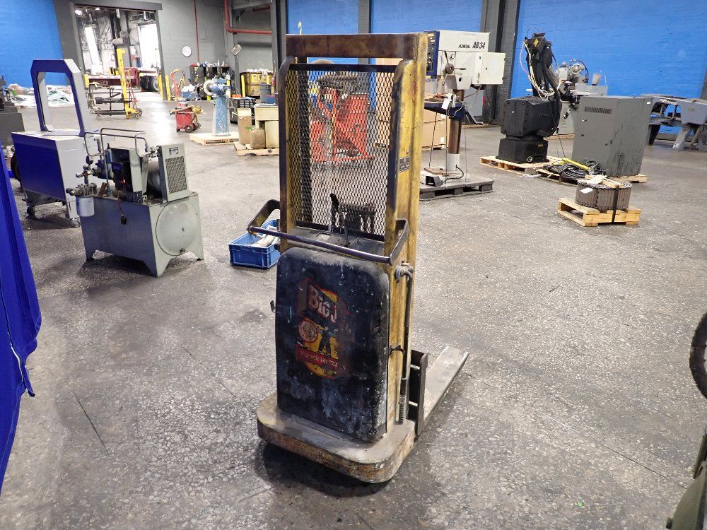 Big Joe Electric Pallet Jack
