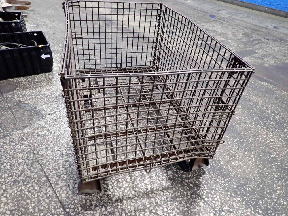  Collapsible Wire Basket