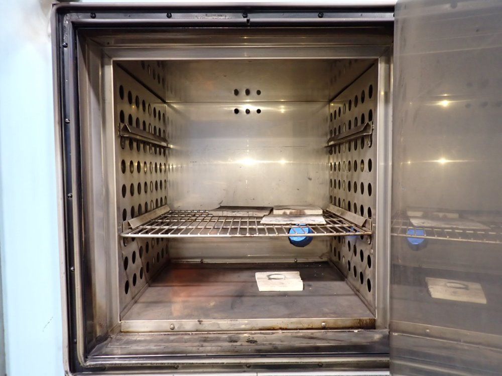 Blue M Oven