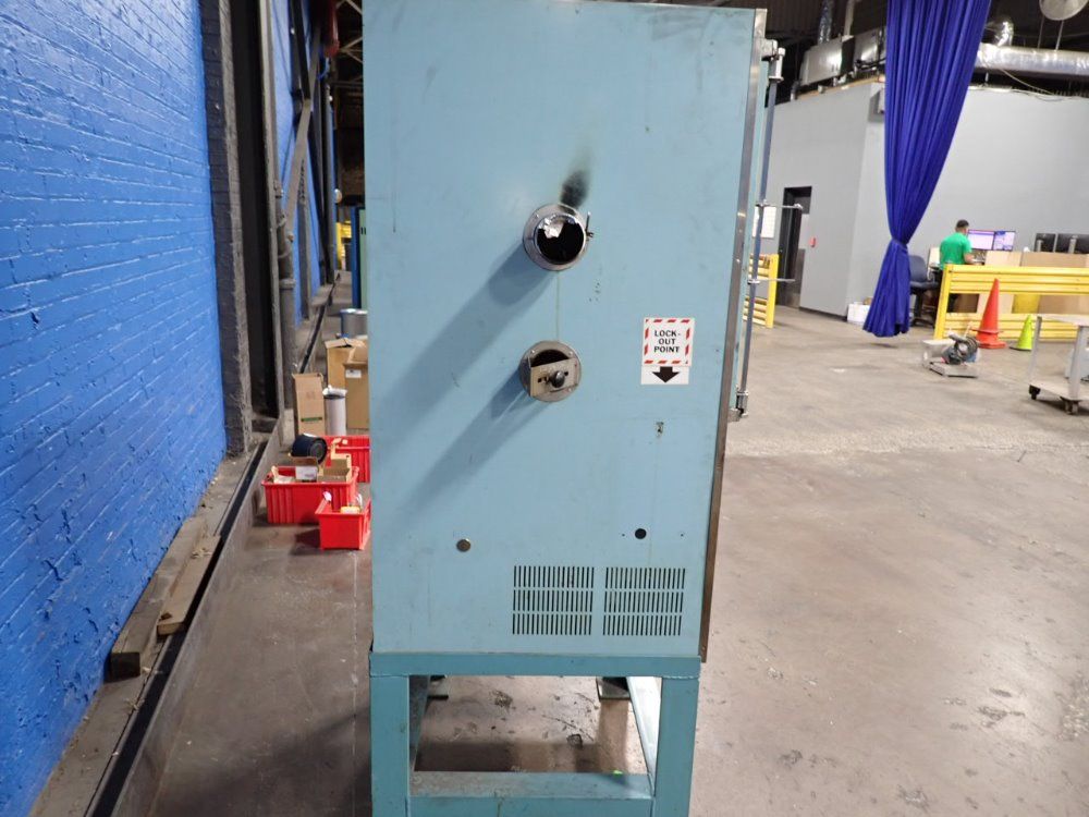 Blue M Oven