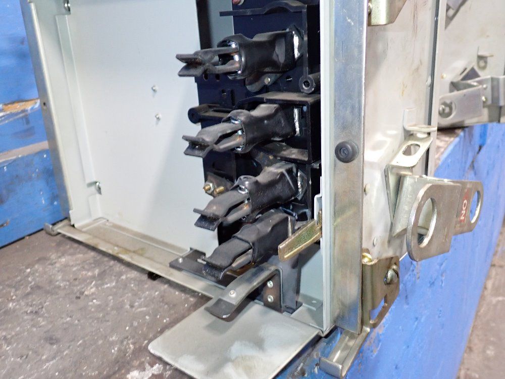 Siemens Circuit Breaker Bus Plug