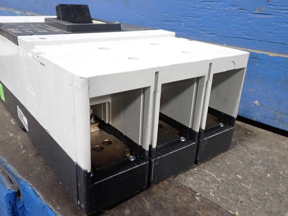 Siemens Siemens 800 Amp Circuit Breaker