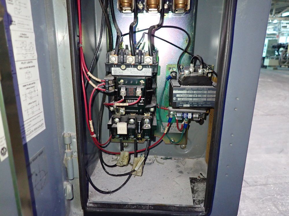 Universal Universal Blast Cabinet