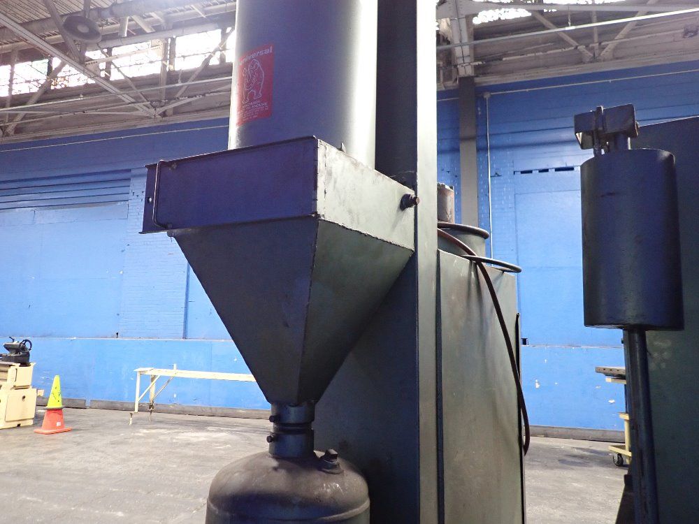 Universal Universal Blast Cabinet