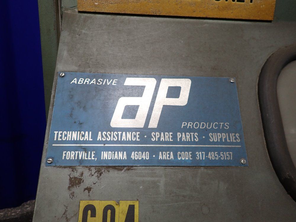 Universal Universal Blast Cabinet