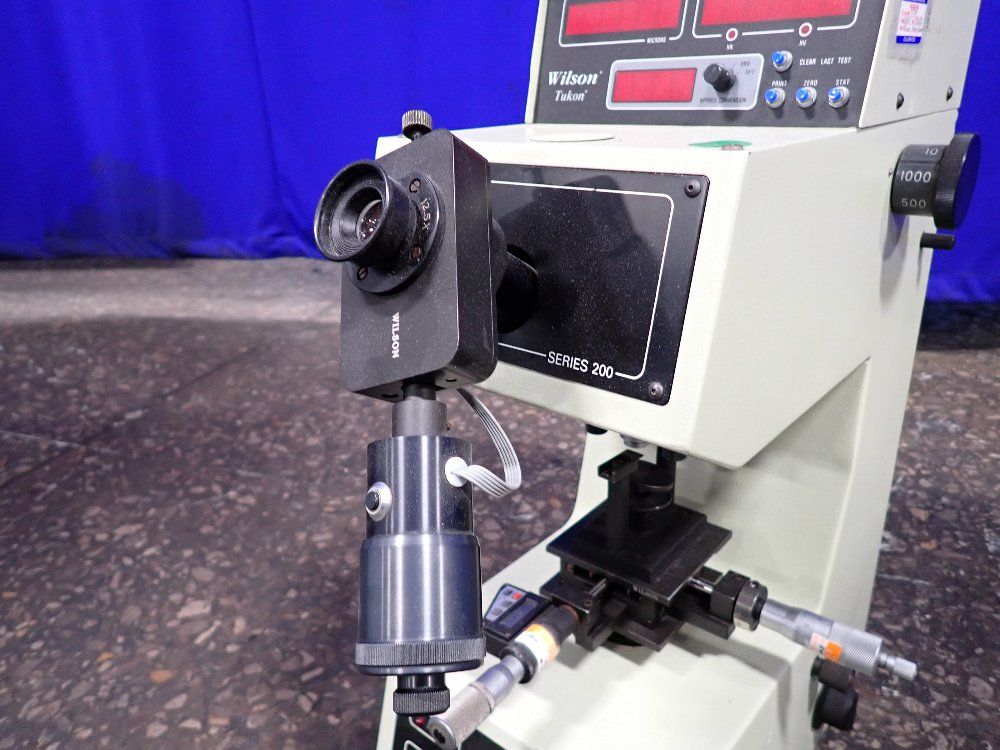 Wilson 1995 Wilson Series 200 Tukon Tu240c Microhardness Hardness Tester - Tu240c