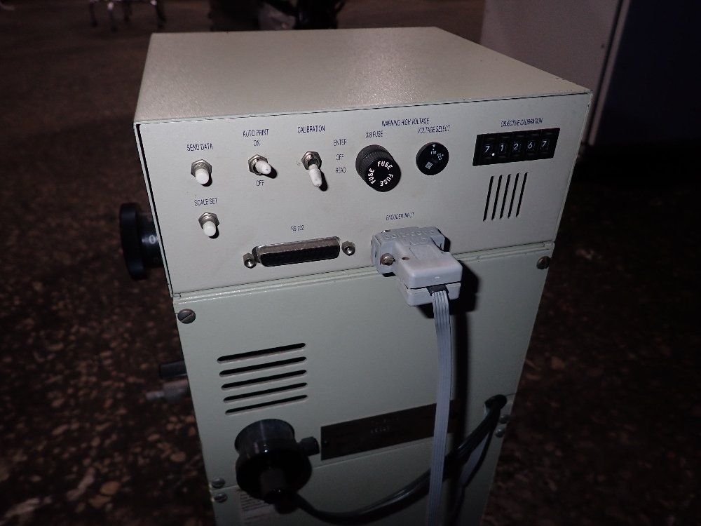 Wilson 1995 Wilson Series 200 Tukon Tu240c Microhardness Hardness Tester - Tu240c