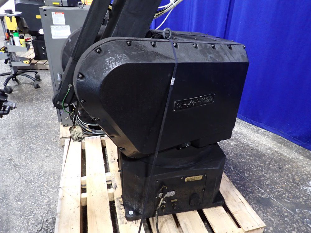 Fanuc Fanuc P100 Robot