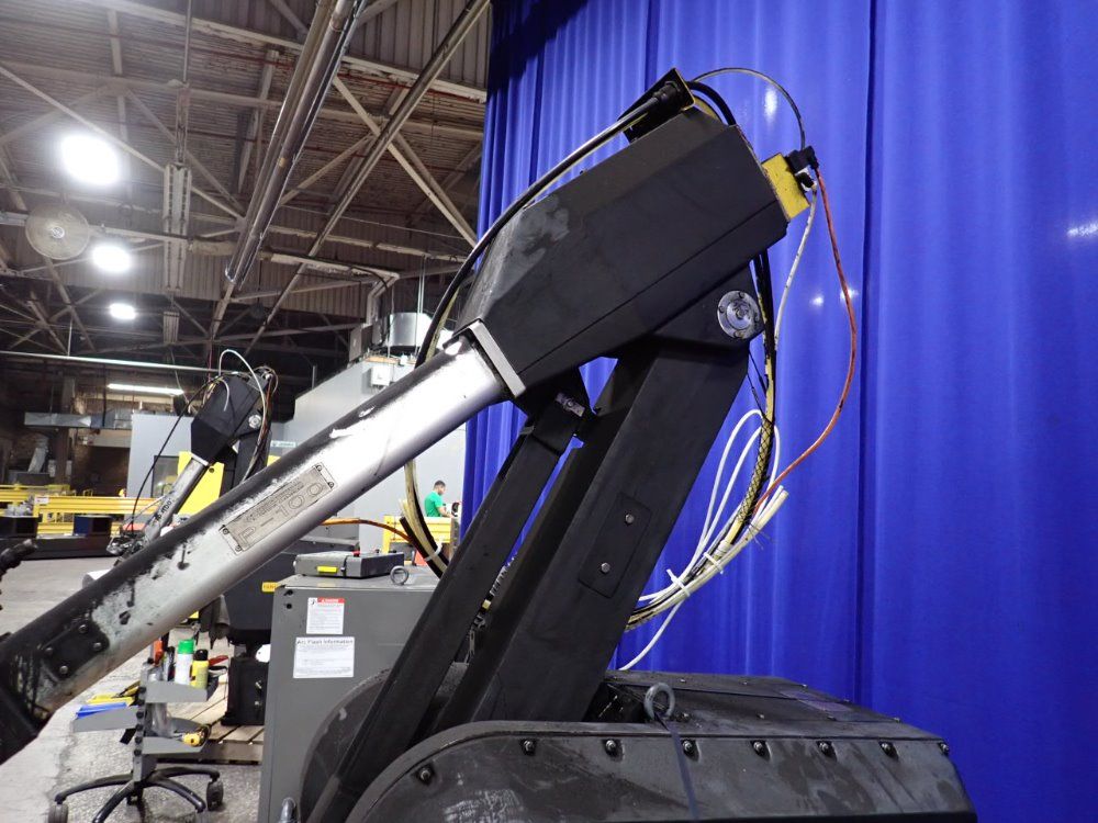 Fanuc Fanuc P100 Robot