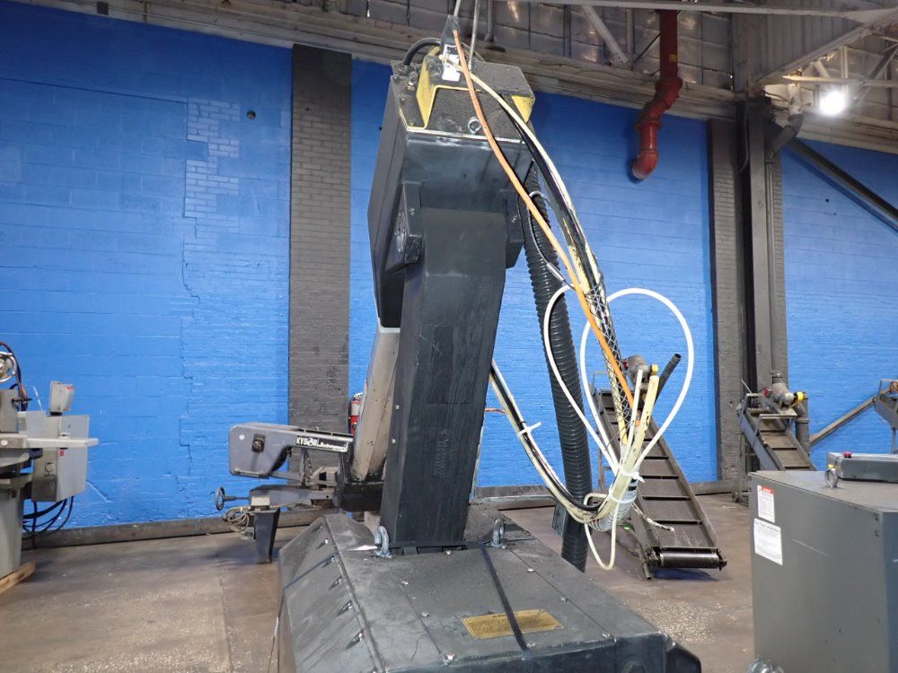 Fanuc Fanuc P100 Robot