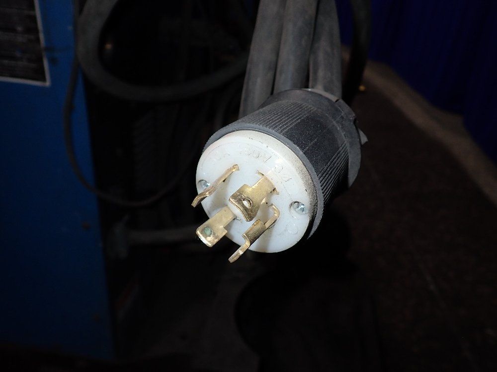 Miller Miller Pipeworx 400 Welder