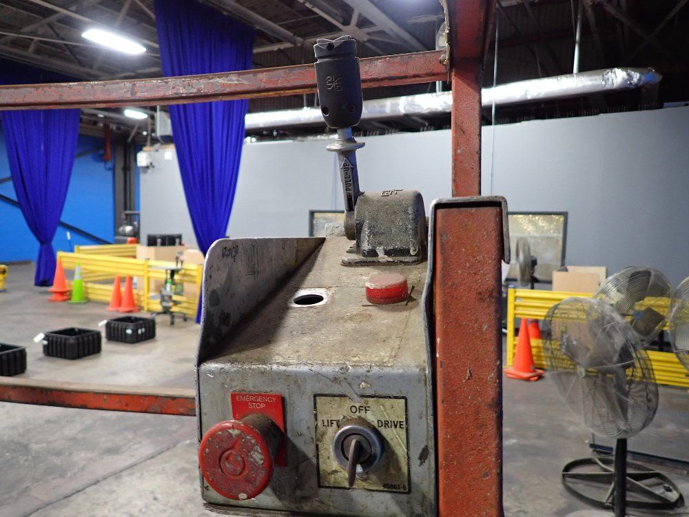 Sky Jack Scissor Lift