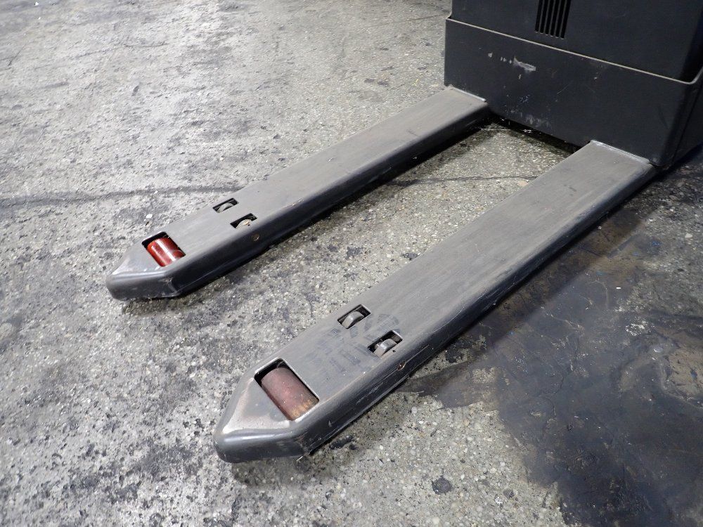 Raymond Electric Pallet Jack