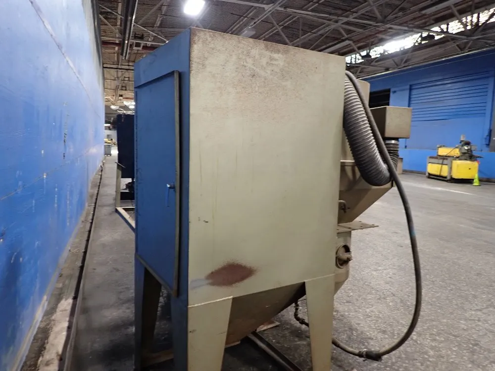 Trinco Trinco 48x48slpc Blast Cabinet