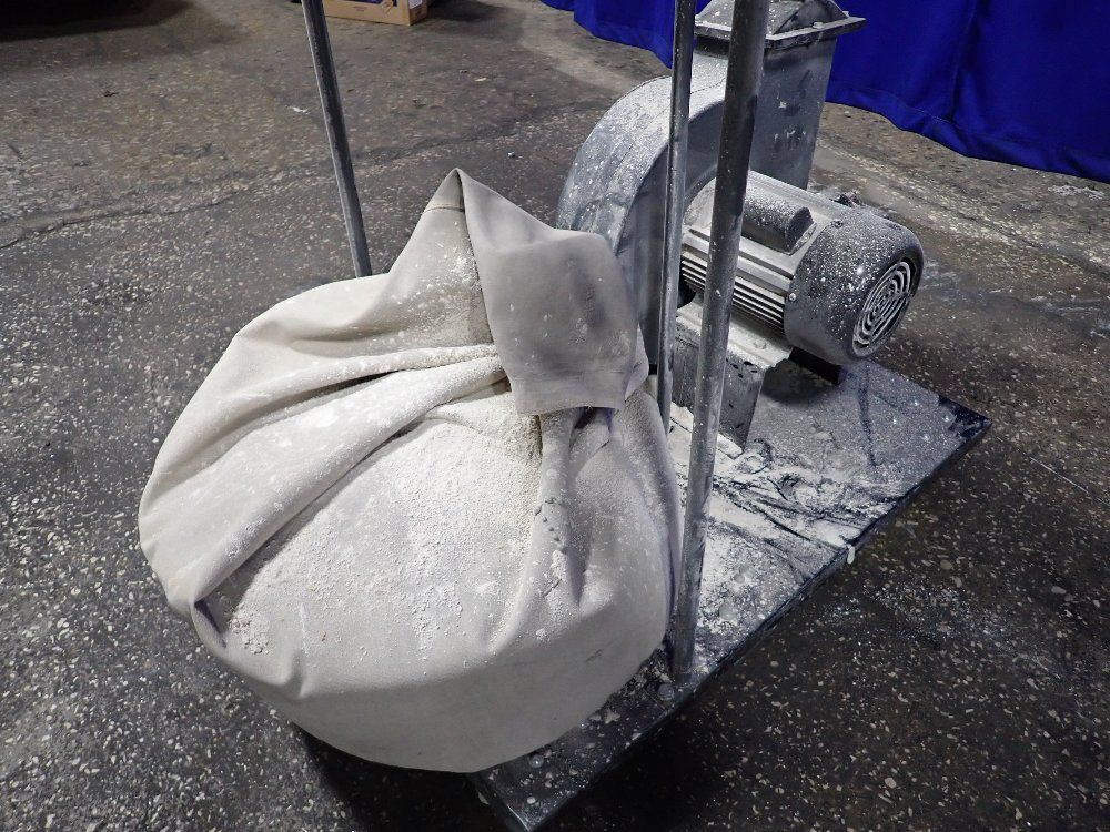 Central Machinery Dust Collector