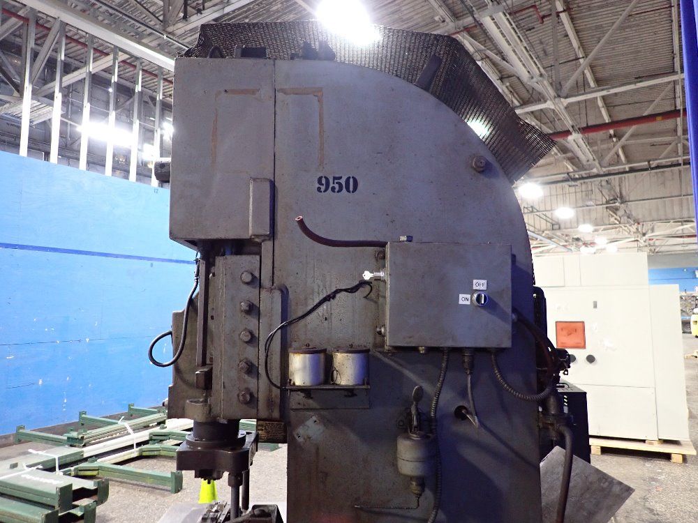 Clearing Machining Corp Clearing Machining Corp 45 Punch Press