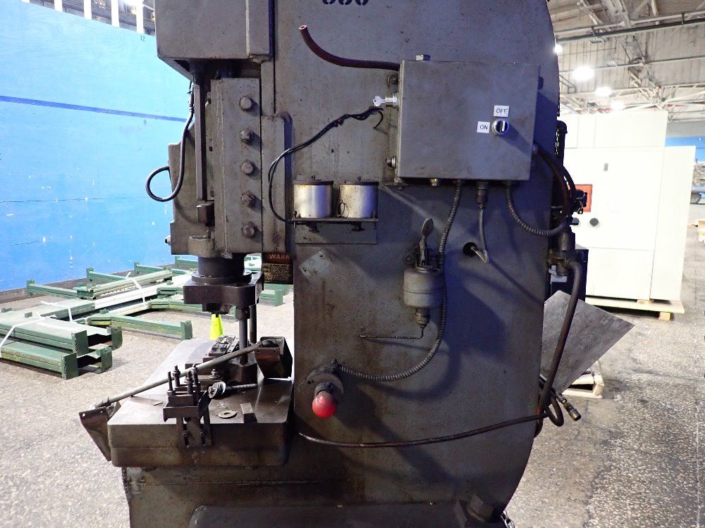 Clearing Machining Corp Clearing Machining Corp 45 Punch Press