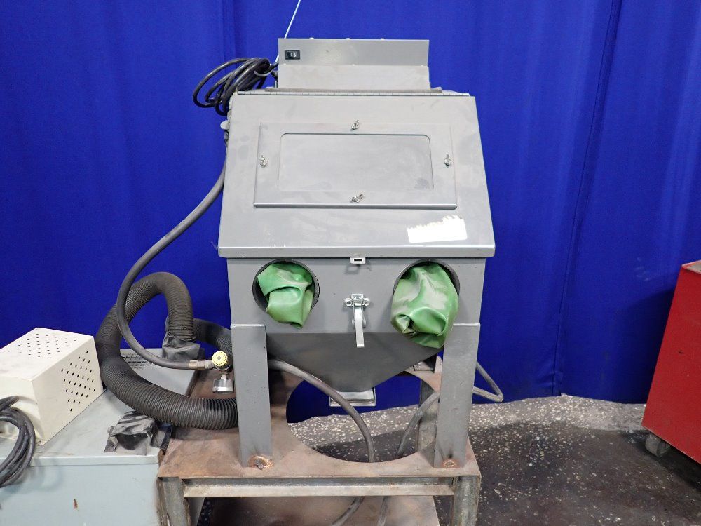  Blast Cabinet