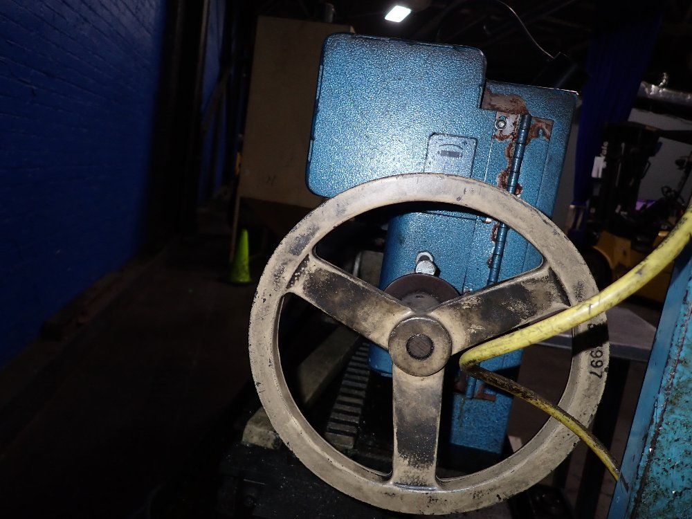Doall 2004 Doall C916 Horizontal Bandsaw