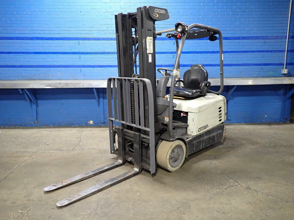 Crown Crown Sc5200 Electric Forklift