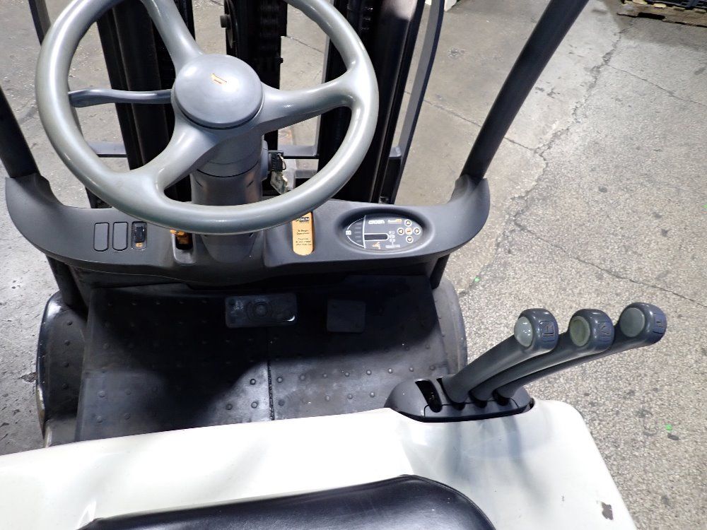 Crown Crown Sc5200 Electric Forklift
