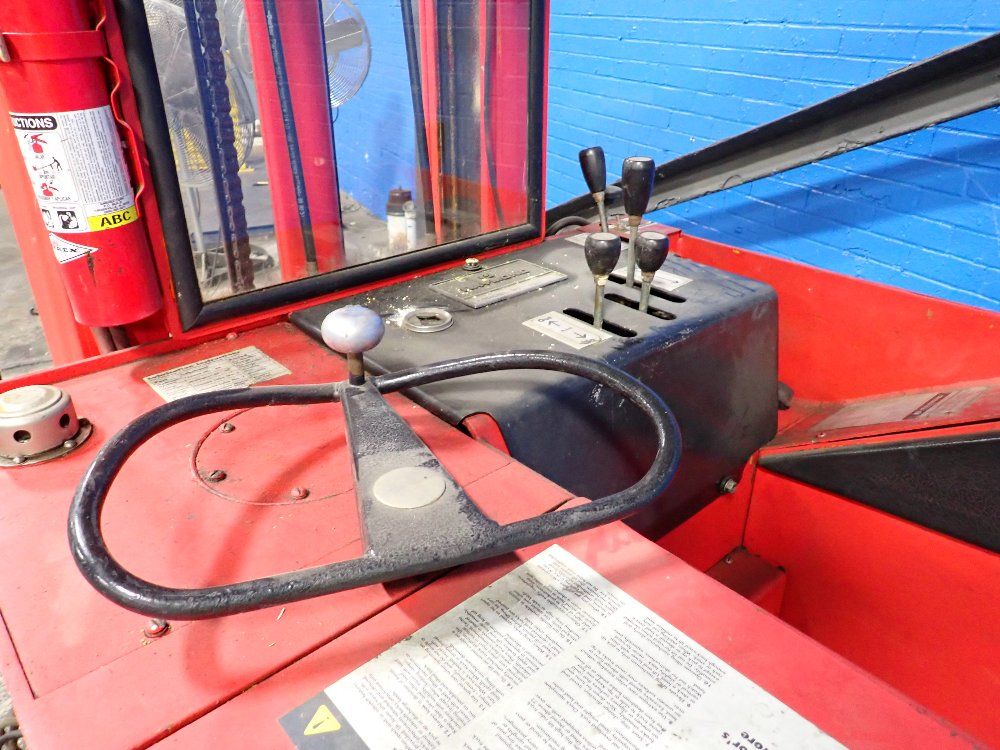 Raymond Raymond 31r40tn Electric Reach Battery Changing Lift