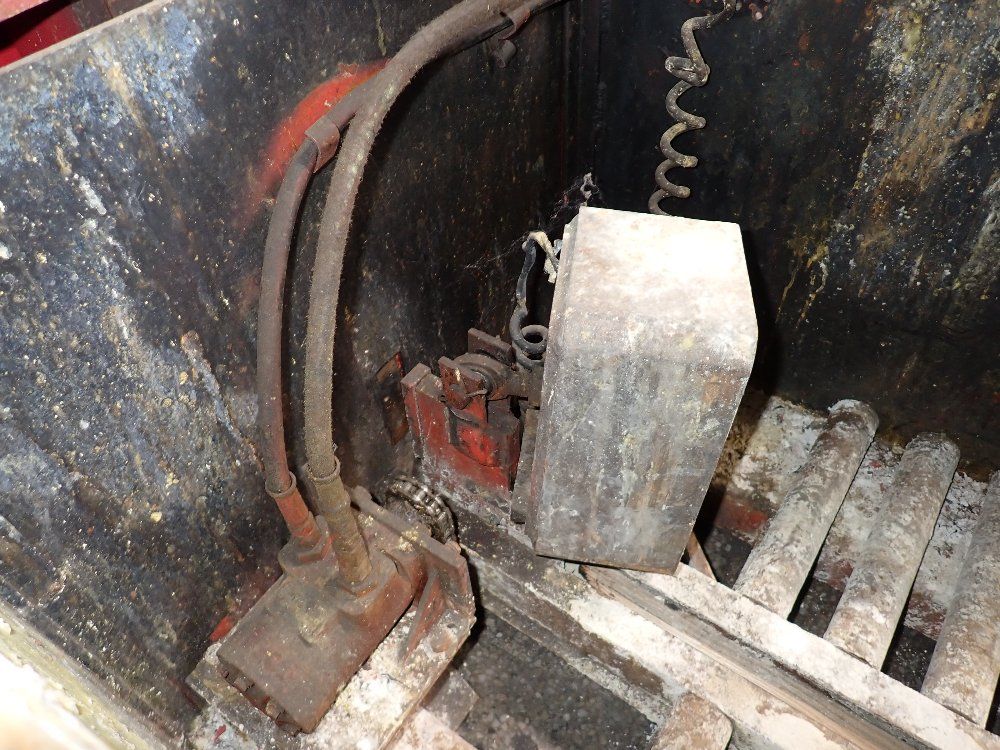 Raymond Raymond 31r40tn Electric Reach Battery Changing Lift