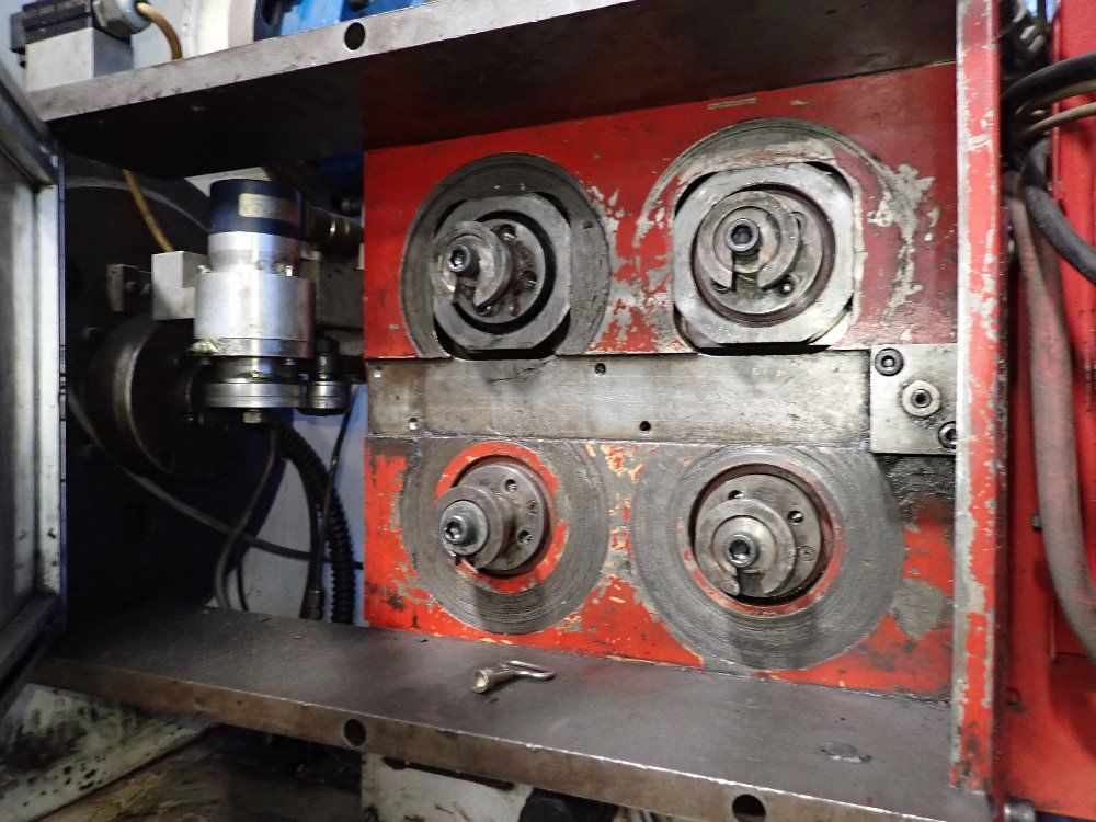 Latour 1995 Latour Robomac 310 Wire Former