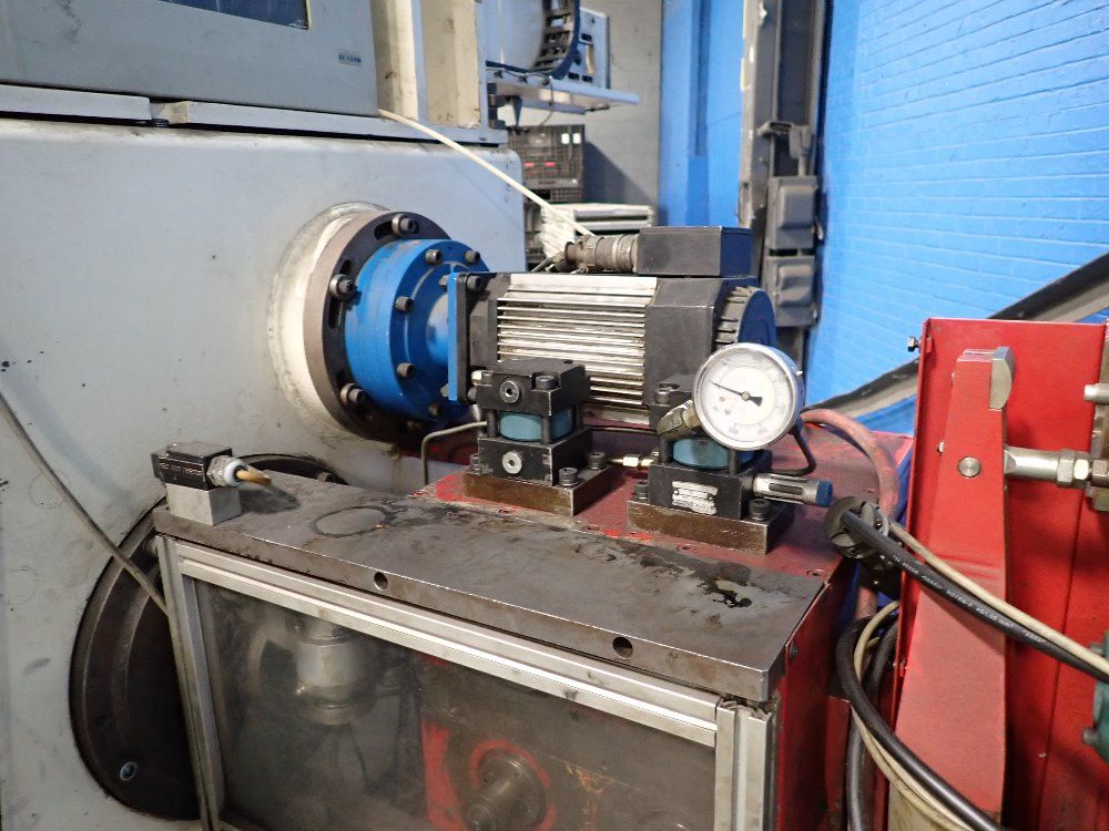 Latour 1995 Latour Robomac 310 Wire Former