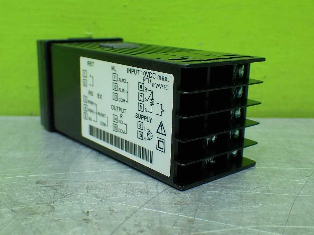 Yokogawa Temperature Limit Controller. - Ut150l-rn