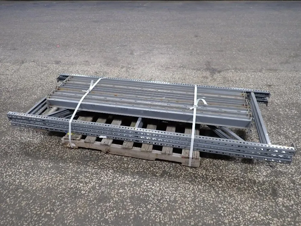  Pallet Racking Lot