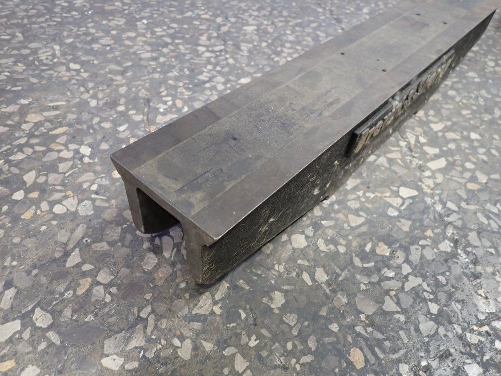 Brown  Sharpe Center Bench
