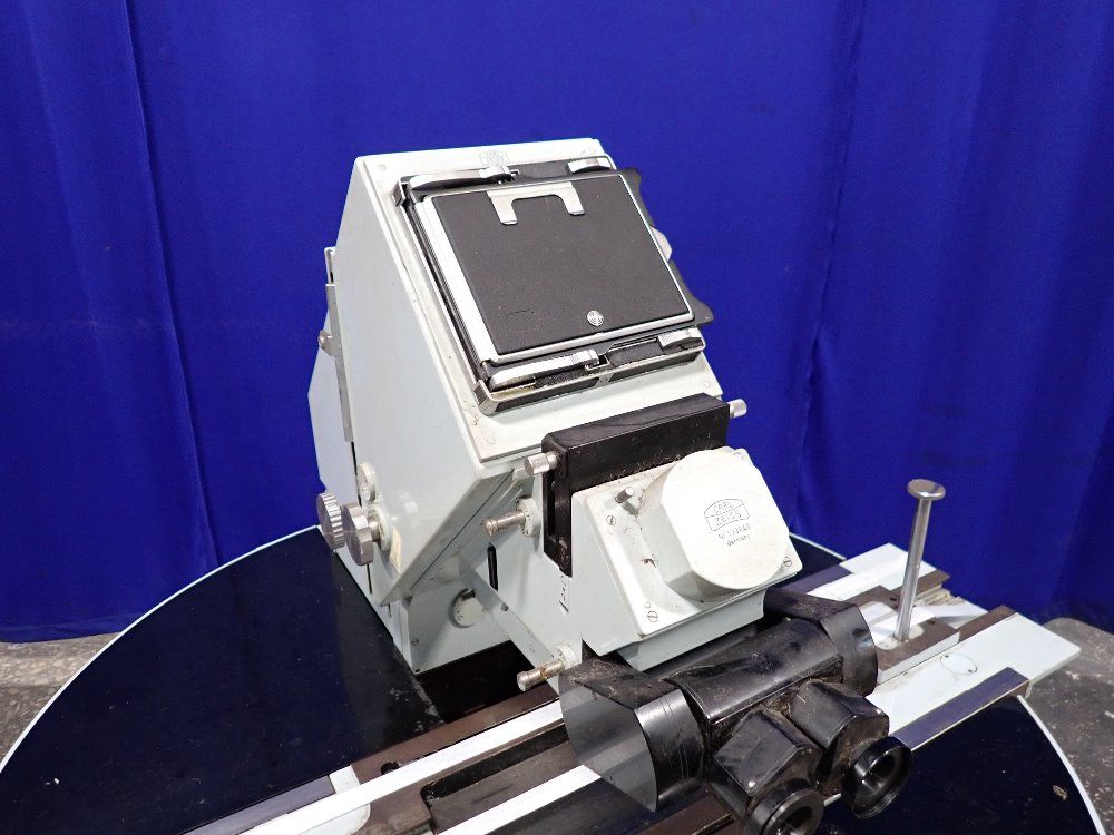 Cari Zeiss Microscope