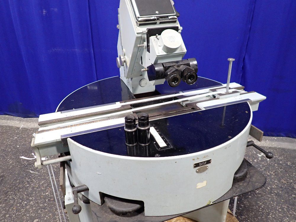 Cari Zeiss Microscope
