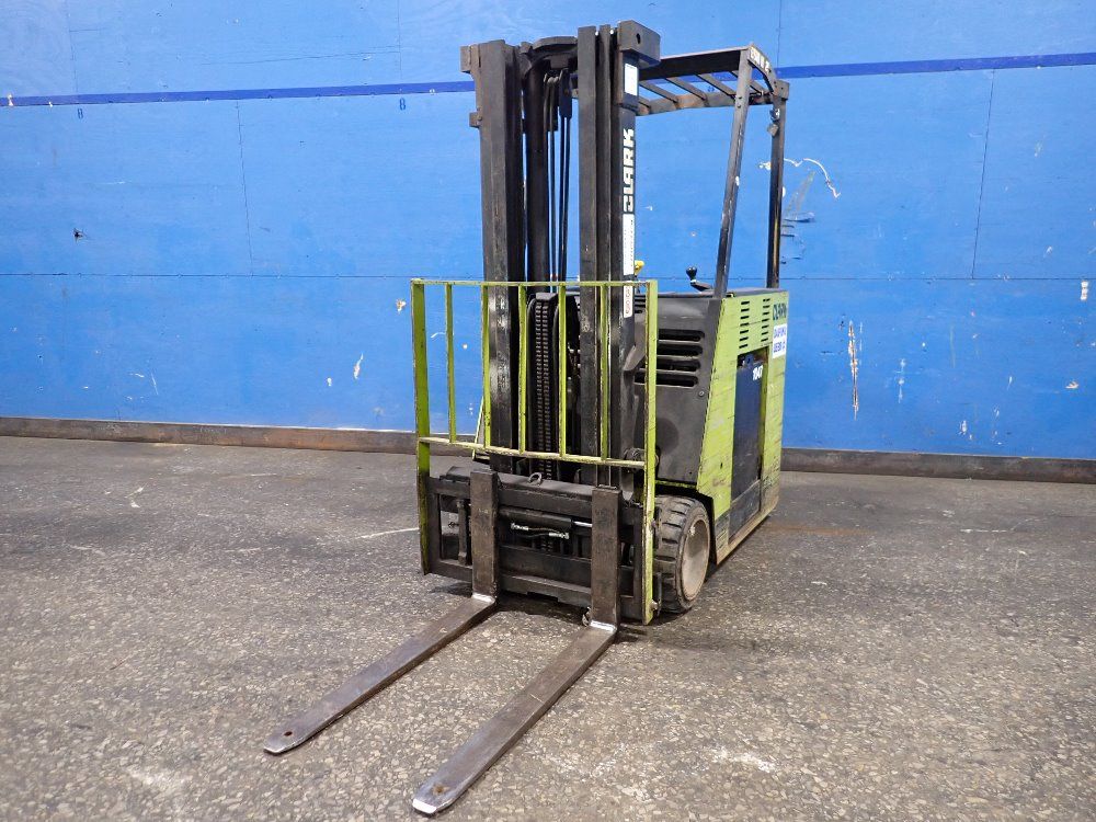 Clark 3675 Lbs Esmii-20 Electric Forklift - Esmii-20